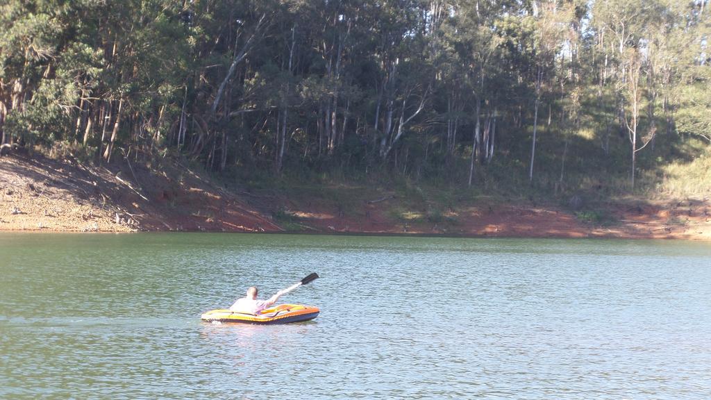 Pousada Canto Do Lago Piracaia Bagian luar foto